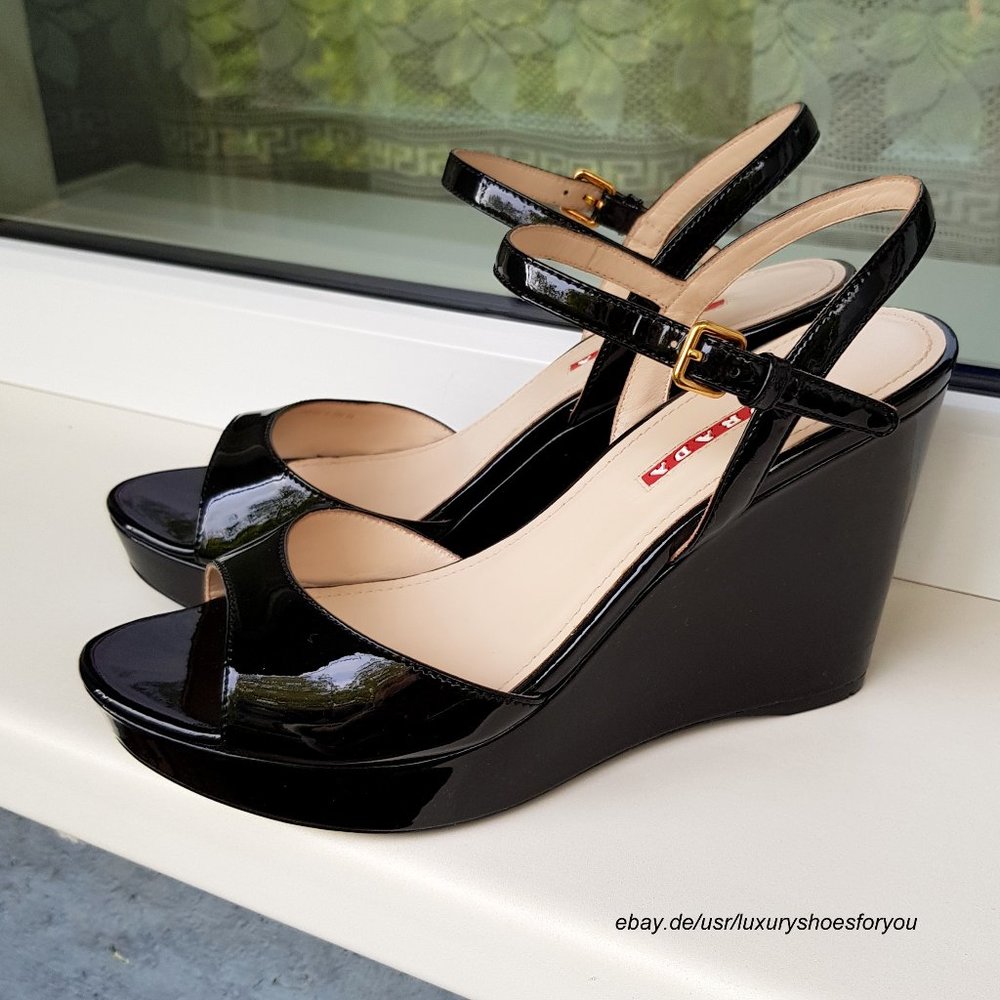 PRADA Black Patent Leather Wedges sz. EUR 38